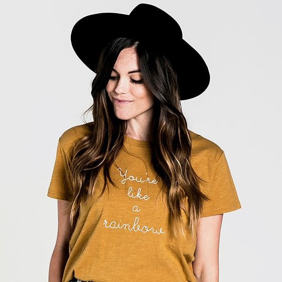 Rylee + Cru Tops - ☀️ Rylee + Cru rainbow tee ☀️